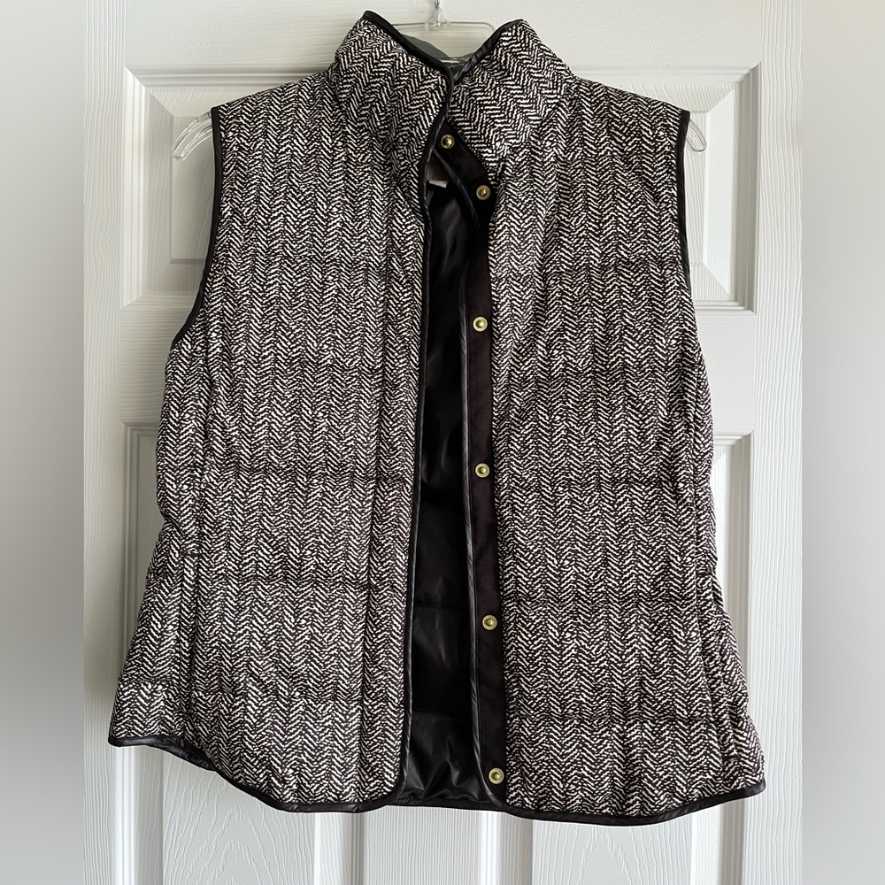 Banana republic women’s vest. Great condition.